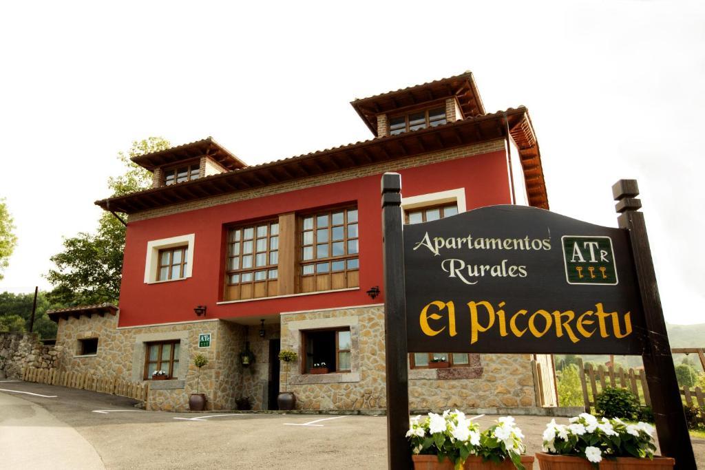 Apartamentos El Picoretu コン 部屋 写真
